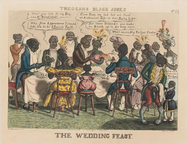 Eine Gruppe von Menschen in traditioneller afrikanischer Kleidung feiert um einen Tisch mit Tellern, Gläsern und beschriebenem Papier bei einem Hochzeitsfest.