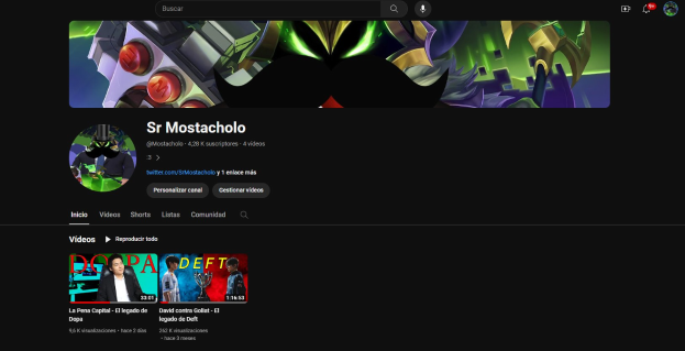 Screenshot einer Website mit schwarzem Hintergrund, das animierte Bilder und Text anzeigt, mit der Überschrift "Wie lade ich YouTube-Videos herunter", was auf einen YouTube-Videostreaming-Dienst hinweist.