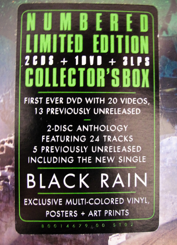 Eine Anzeige mit einer Vielzahl von Produkten und Text.