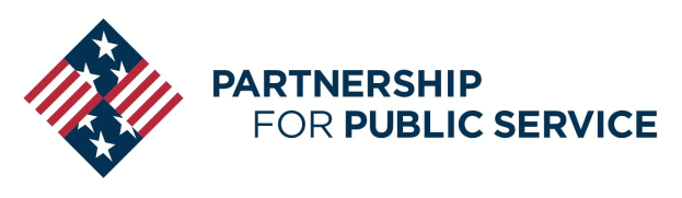 Logo der Partnership for Public Service: ein blauer Kreis mit einem weißen Stern in der Mitte auf einem weißen Hintergrund mit fetter schwarzer Schrift und einem passenden blauen und weißen Banner.