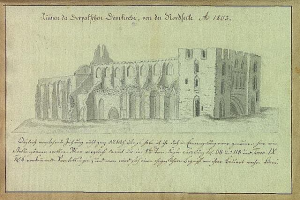 Ein detailliertes Skizze einer verfallenen Kirche in Deutschland, mit umgebenem Grün, begleitet von einem Papier mit Text und zusätzlichen architektonischen Details.