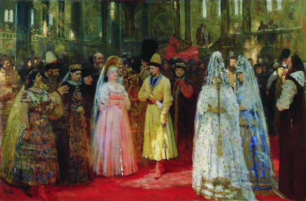 Ein Gemälde einer Gruppe in traditioneller russischer Hochzeitskleidung, die auf einem roten Teppich stehen, mit dem Brautpaar in der Mitte, umgeben von Familie und Freunden, vor einem Gebäude im Hintergrund, mit leuchtenden Farben und detaillierten Kleidern.
